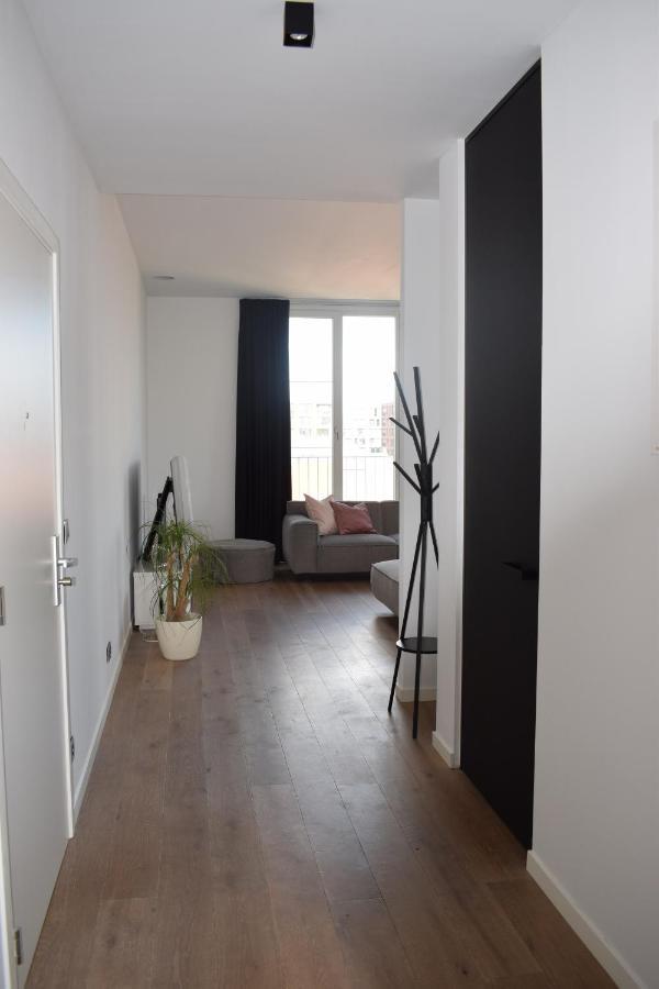 Large Penthouse - Private Parking - In A Beautiful Domain Appartement Antwerpen Buitenkant foto