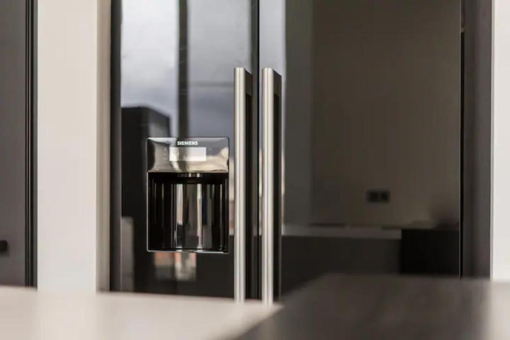 Large Penthouse - Private Parking - In A Beautiful Domain Appartement Antwerpen Buitenkant foto